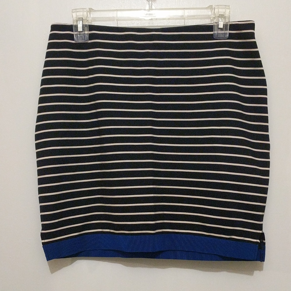 Ann Taylor Ponte Knit Striped Skirt 6 !